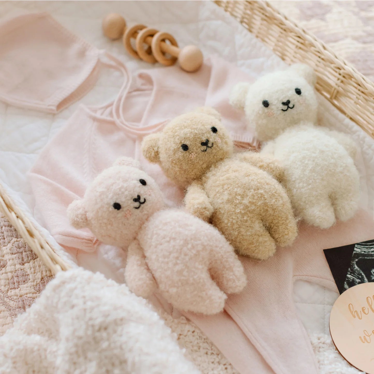 Baby Bouclé Bear (honey) - Cuddle+Kind