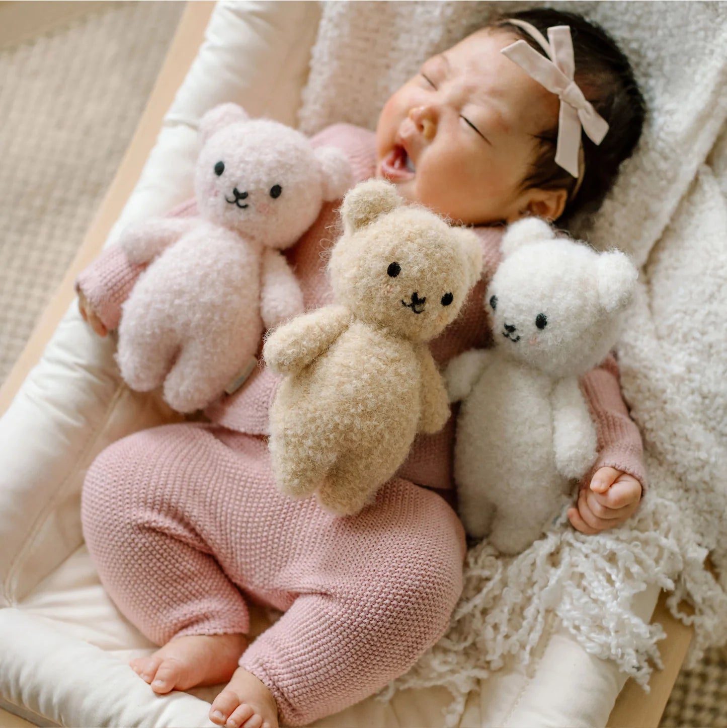 Baby Bouclé Bear (honey) - Cuddle+Kind