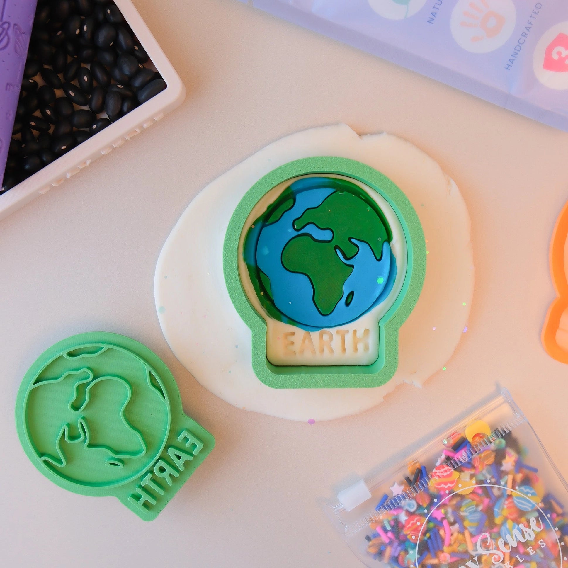 Earth Planet Stamp & Cutter - Playsense