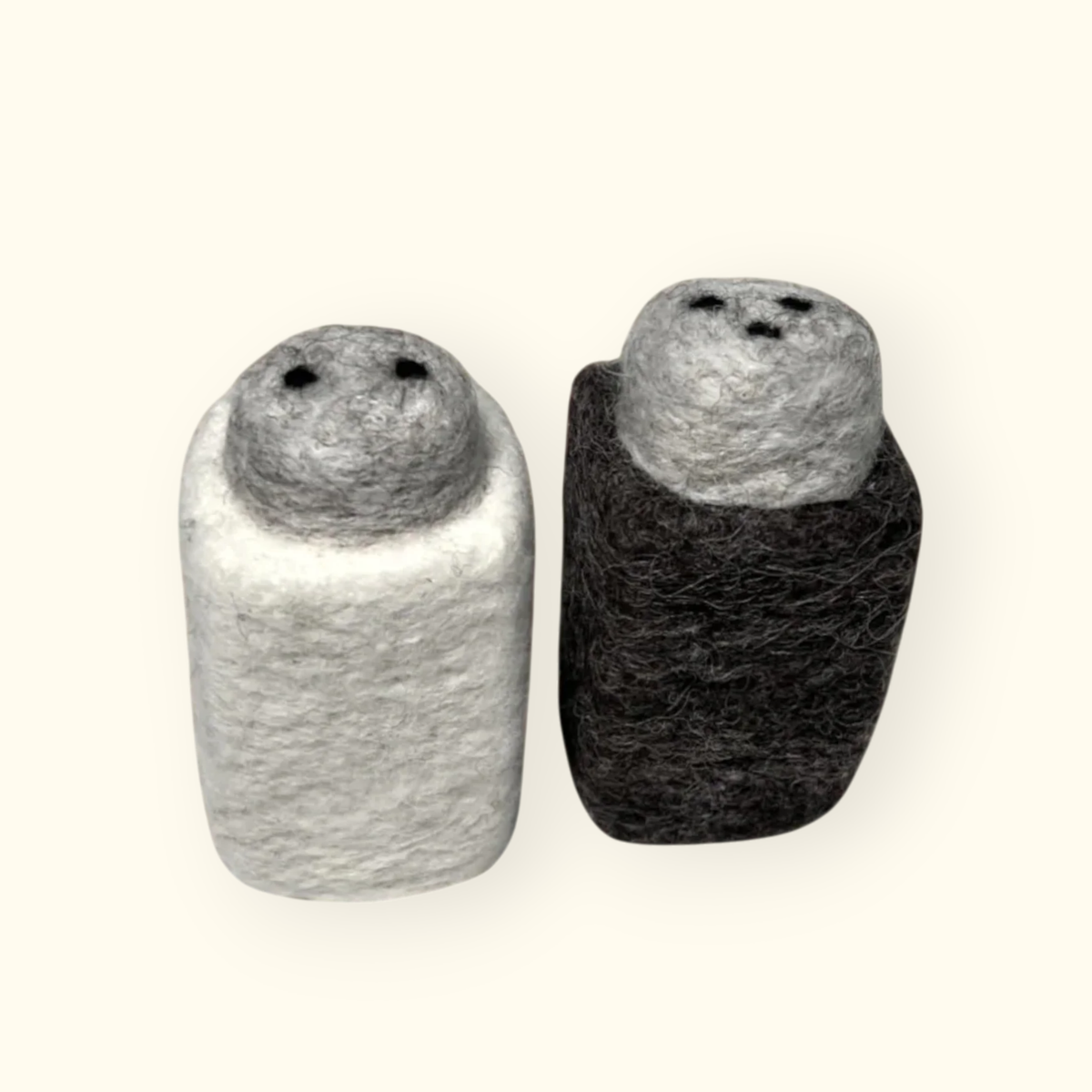 Salt & Pepper Felt Shakers Set - Playtisserie