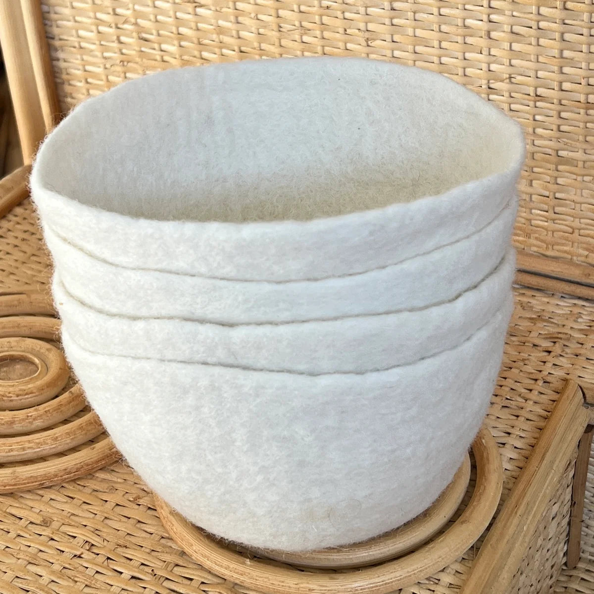 White Felt Bowls - Playtisserie
