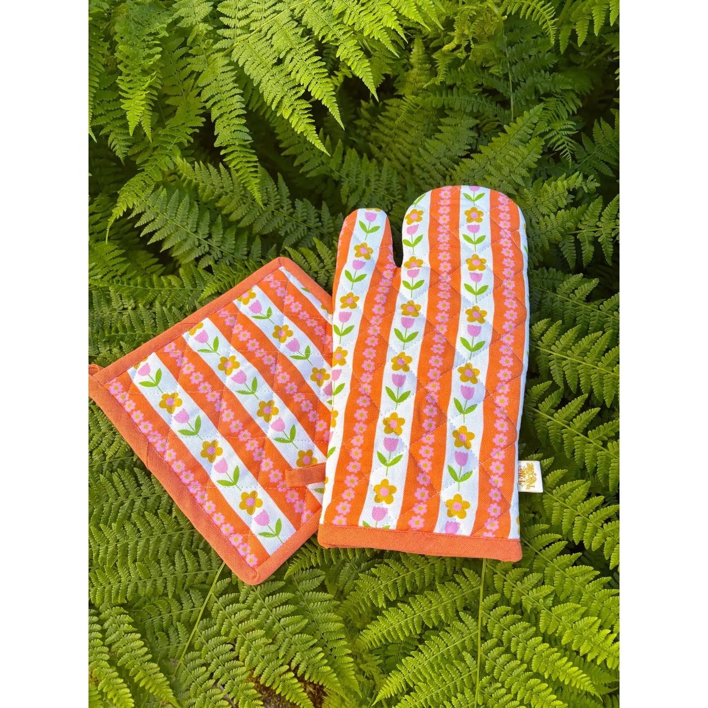Oven Mitt + Pot Holder Set | Tulip Stripes