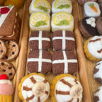 Felt Hot Cross Bun - Playtisserie