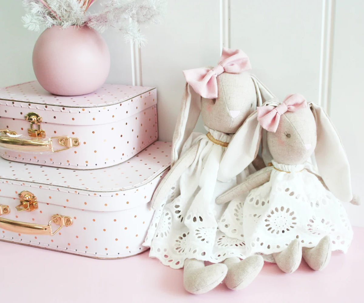 Baby Broderie Bunny 25cm - Alimrose