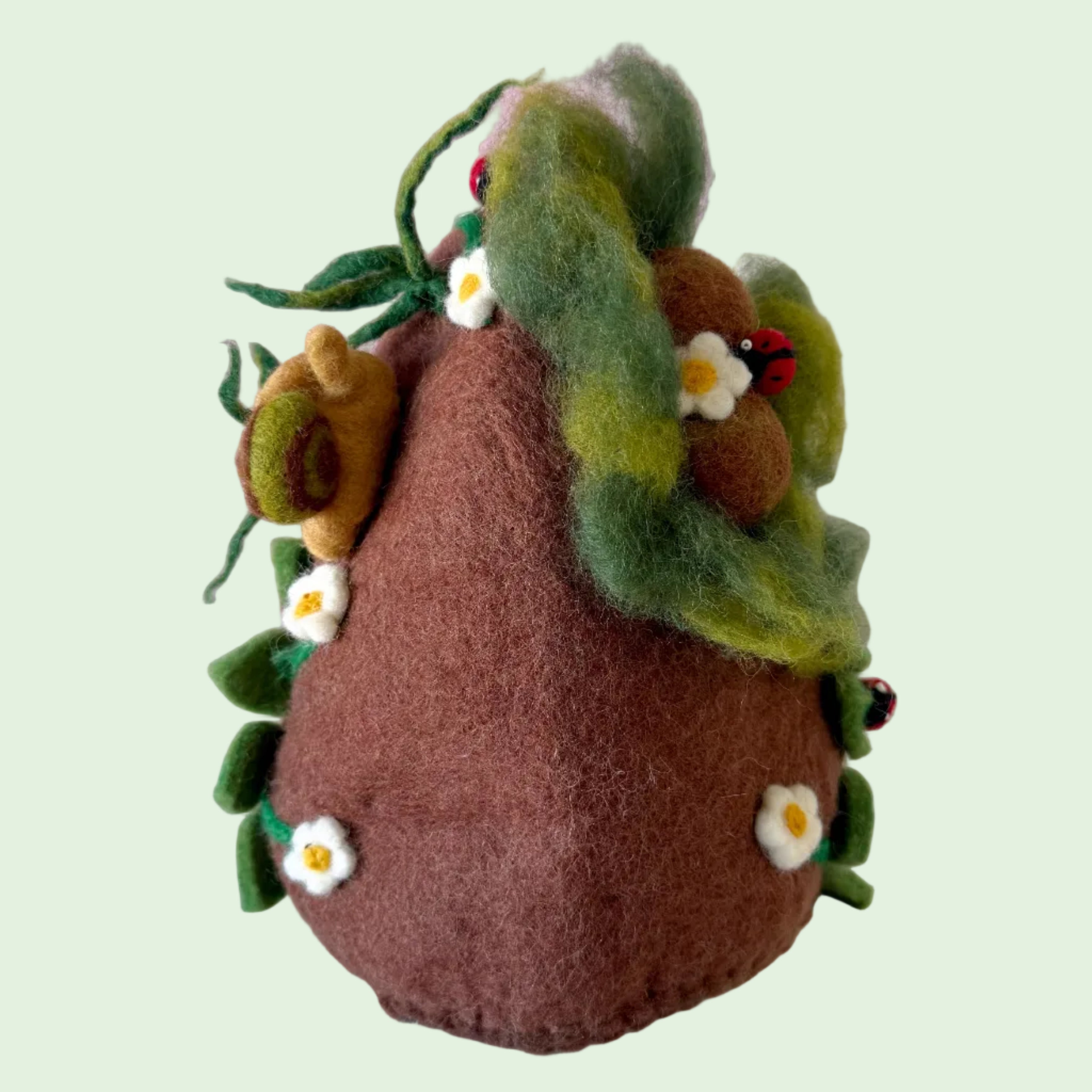 Felt Mini Ladybug Cave – Himalayan Felt Co