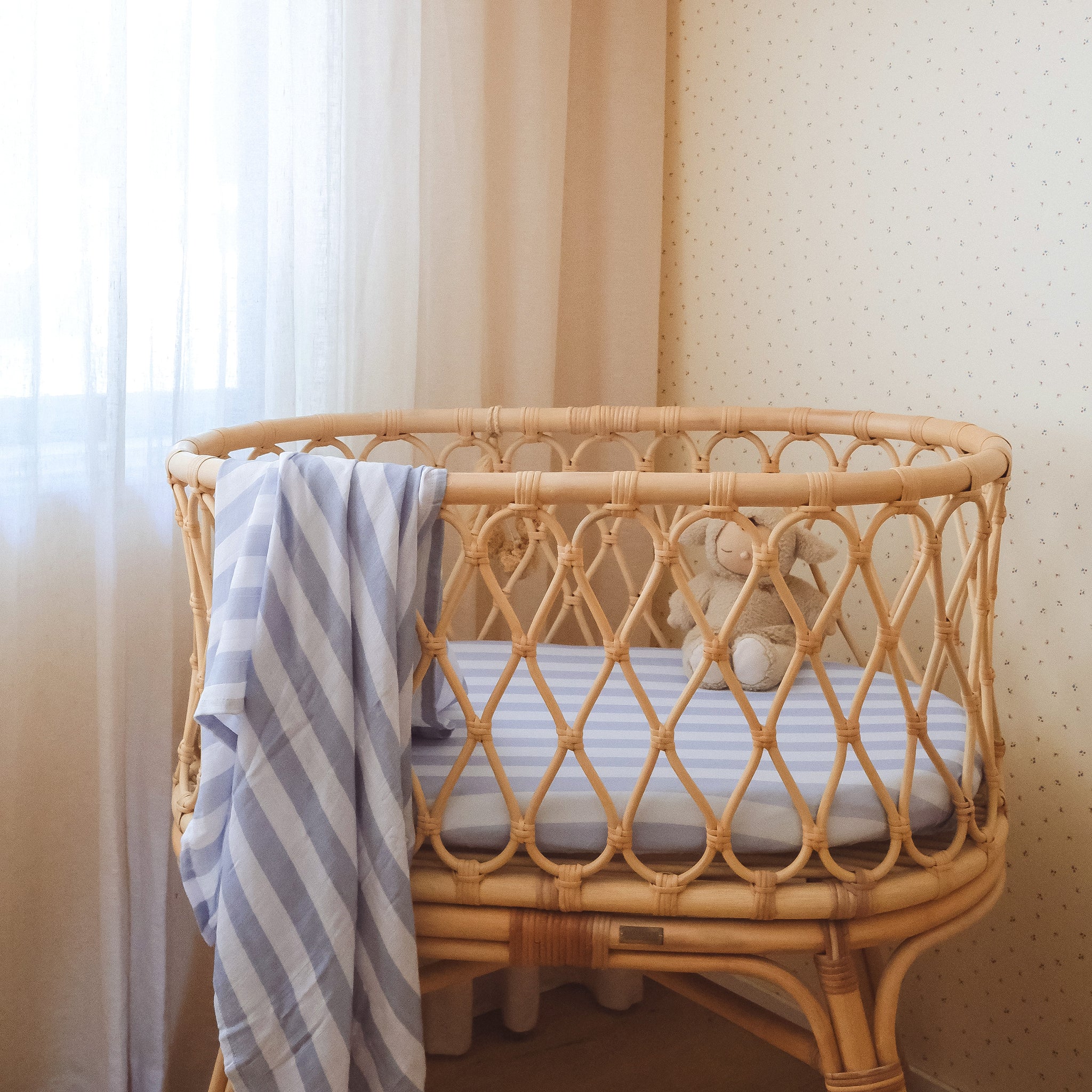 Organic Fitted Bassinet Sheet/Change Pad Cover | Cloud Stripe