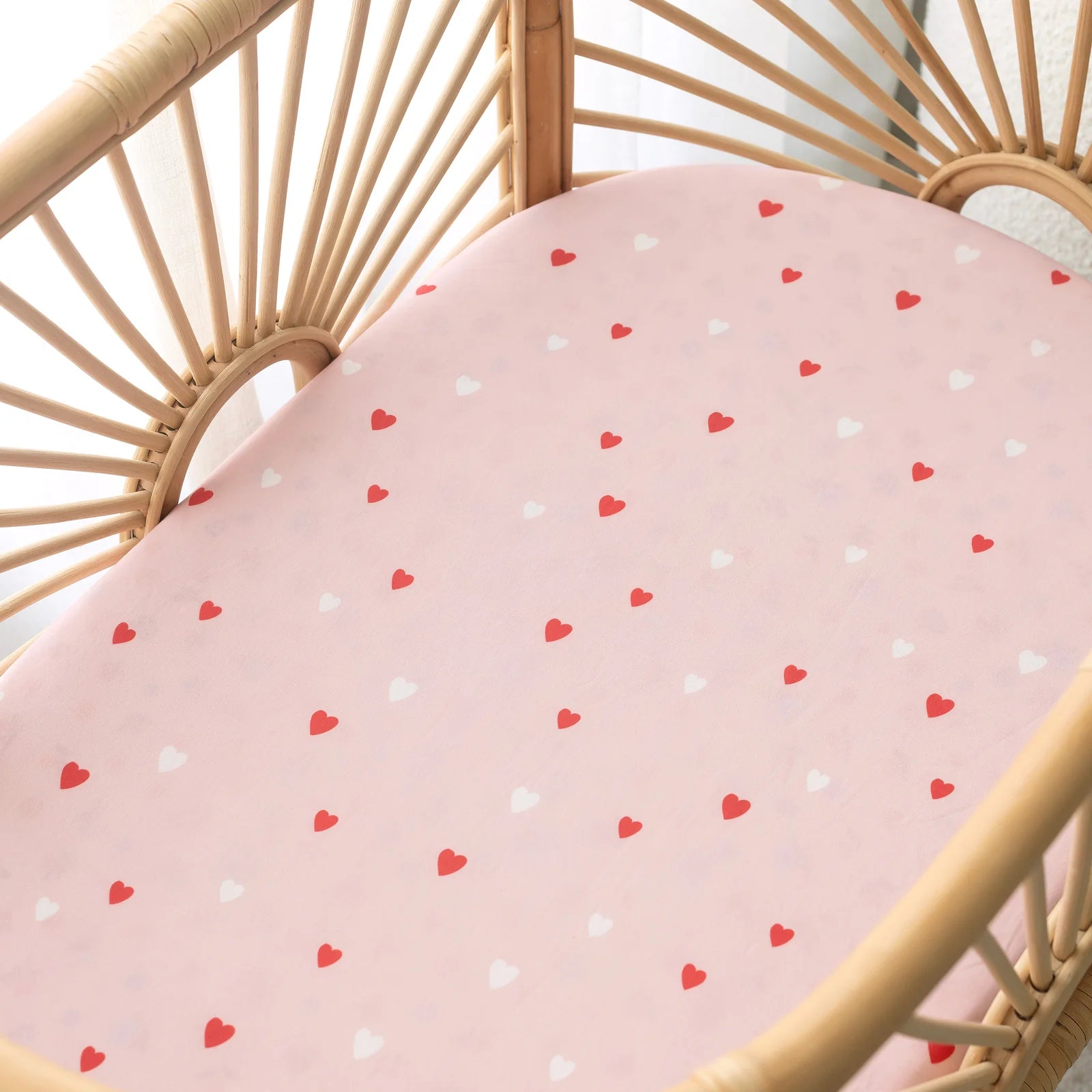 Pink heart cot sheet for baby bedding in soft cotton jersey
