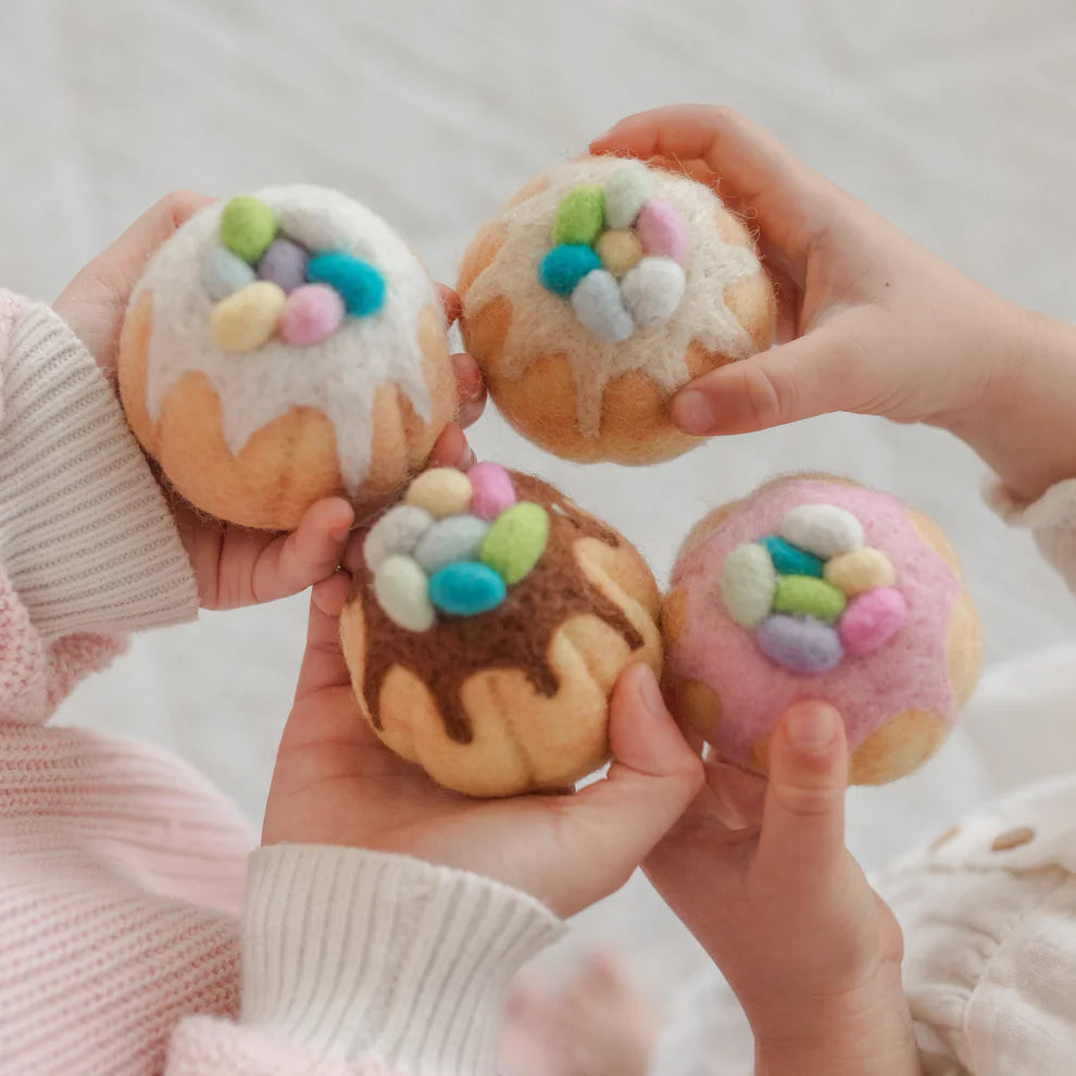 Easter Egg Felt Sponge Cakes - Juni Moon