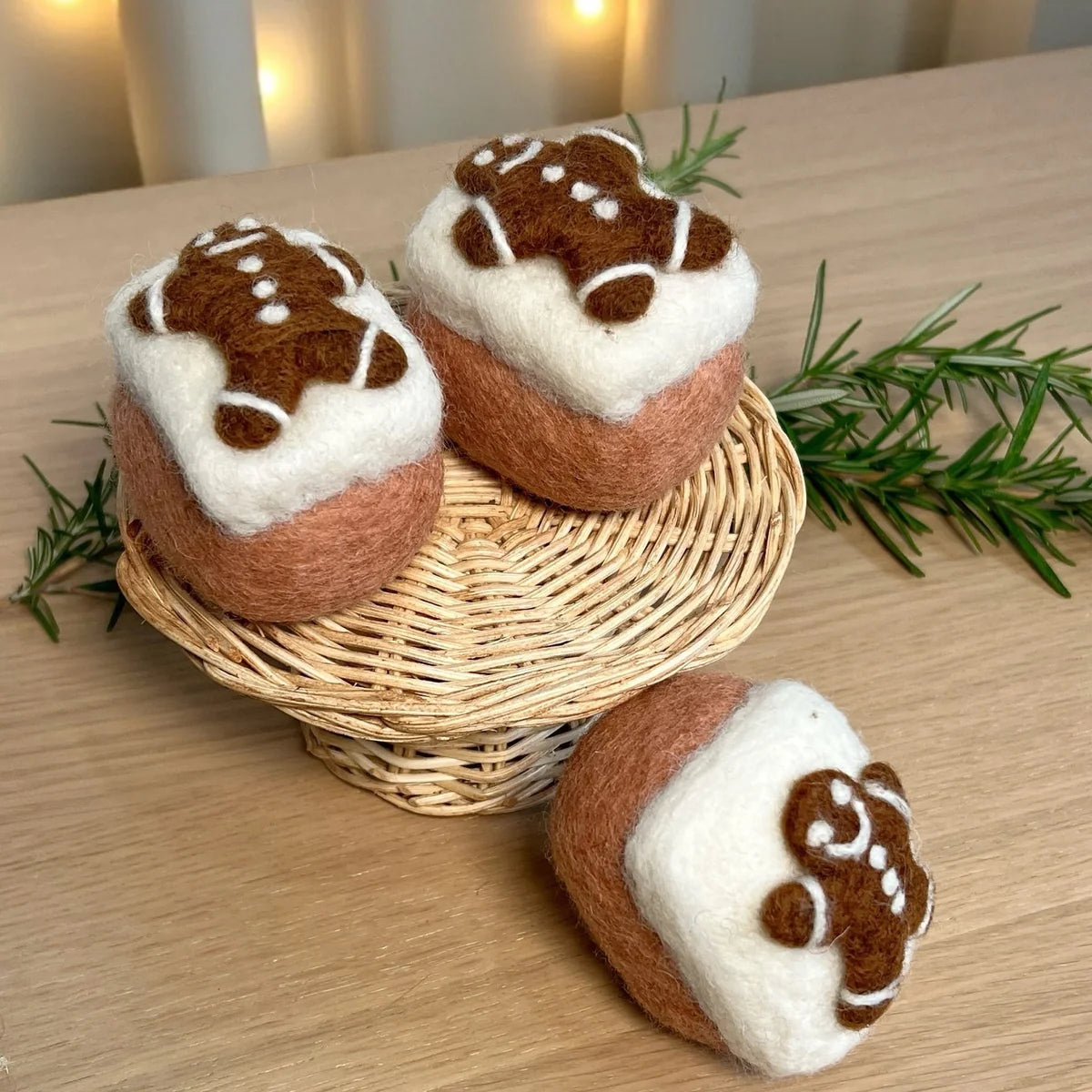 Felt Gingerbread Cake - Playtisserie