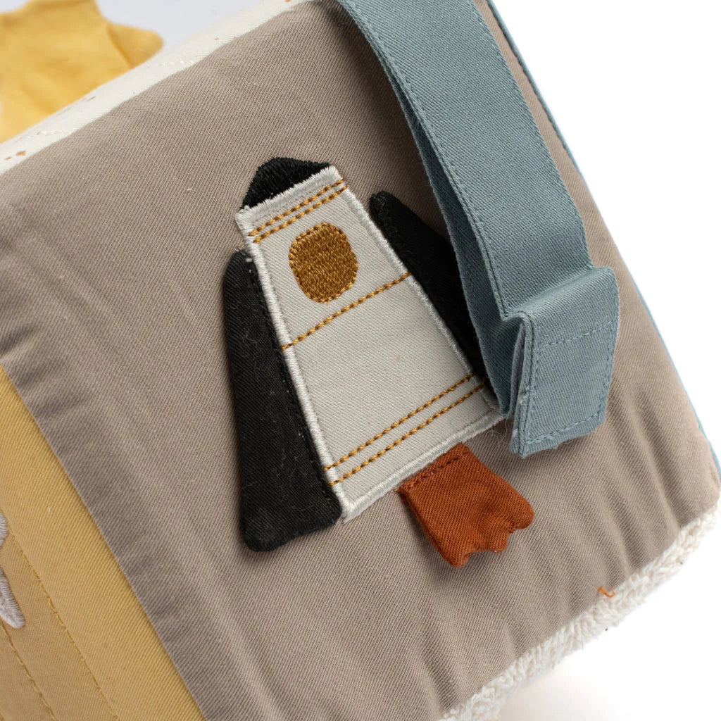 Fabelab fabric cube toy made from organic cotton for babies and toddlers