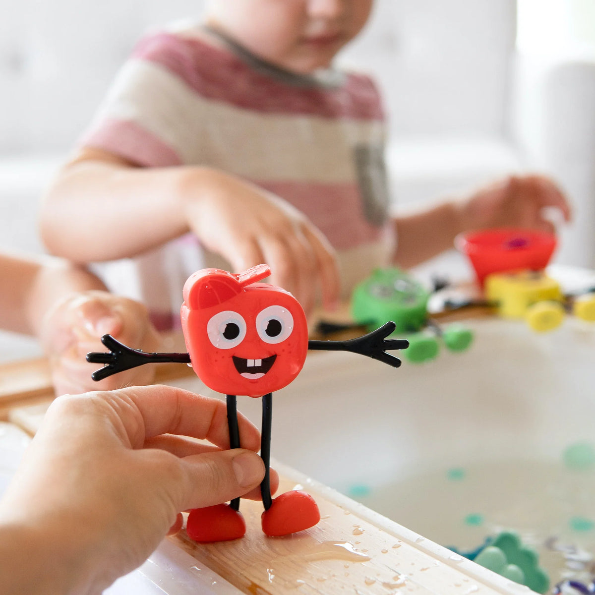 Sammy Red Glo Pal Character Light Up Cubes - Jellystone Designs