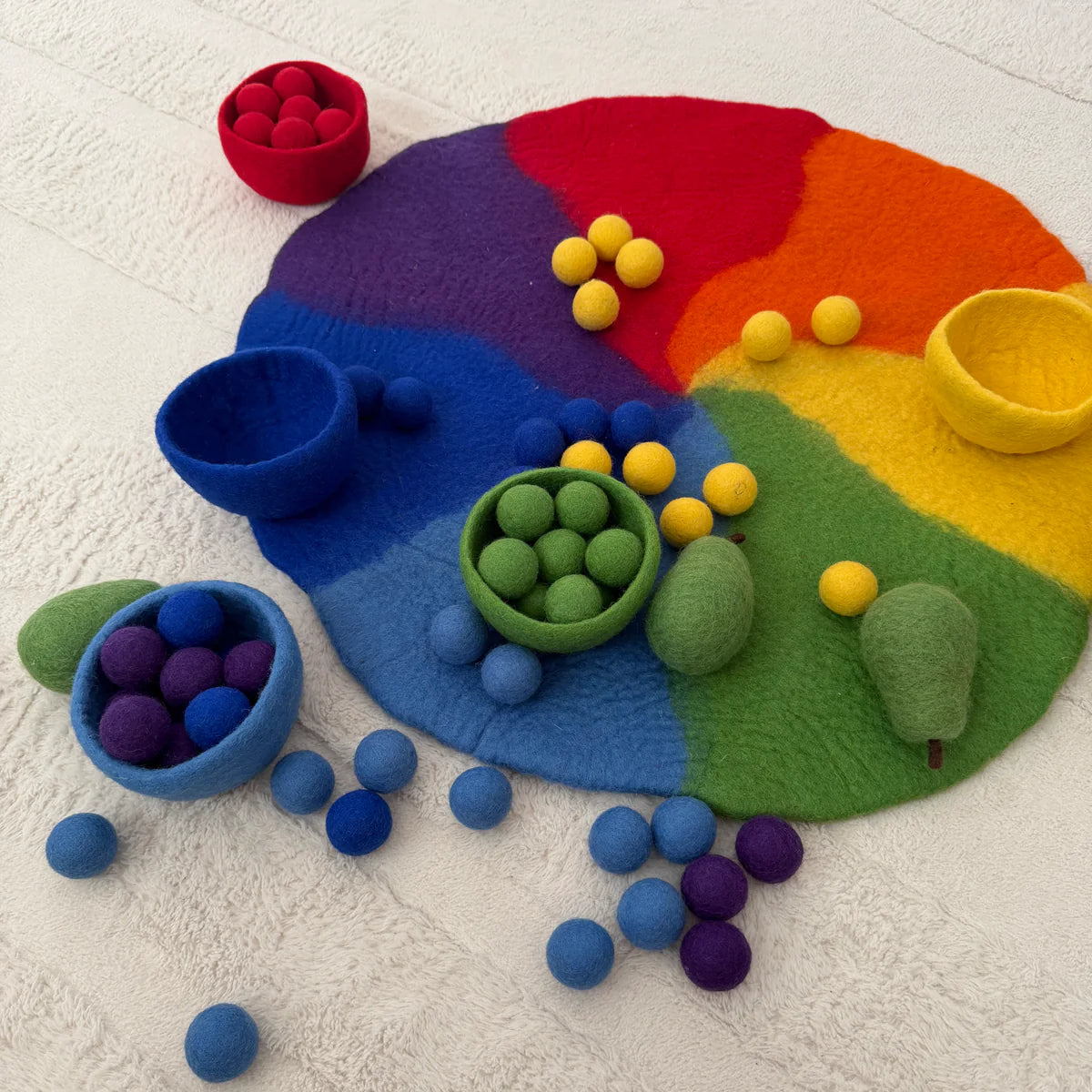 Rainbow Felt Playmat - Playtisserie