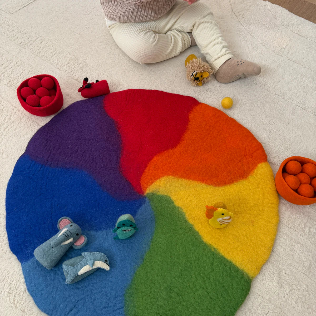 Rainbow Felt Playmat - Playtisserie