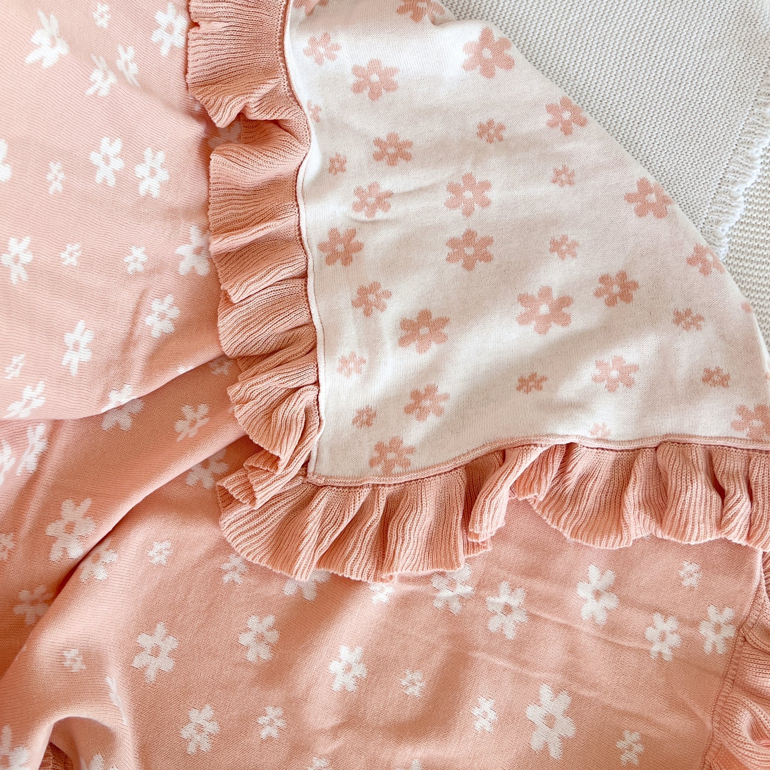Heirloom Poppy Frill Knit Blanket | Posy