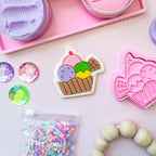 how to use image of playdough/clay stamp and cutter. Eco-friendly sensory play tool by brand playsense perfect for creative and imaginative play. can also be used for cookies and baking. pictured is sundae