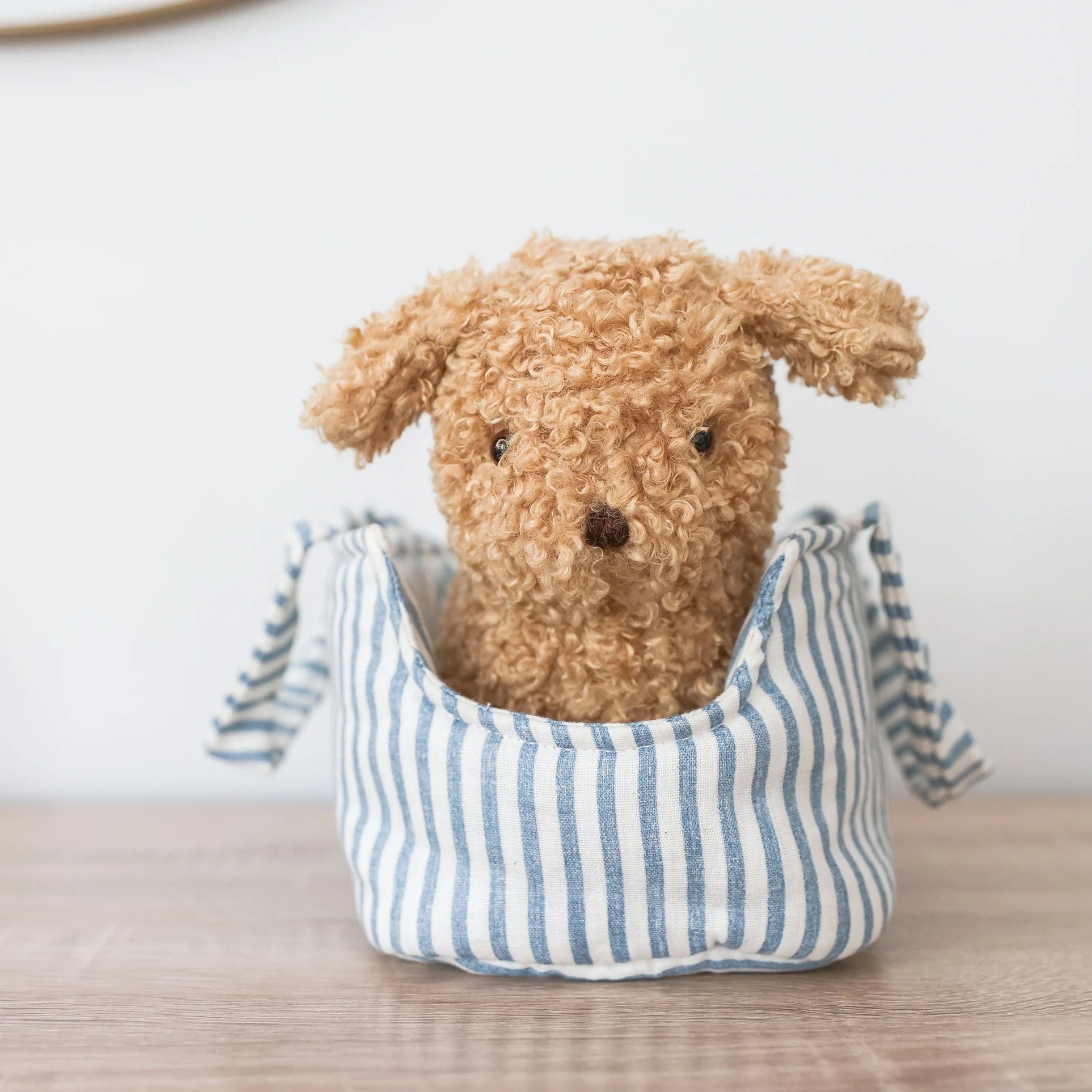 Toffee Puppy & Carrier Set - Alimrose