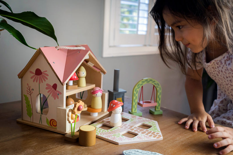 Merrywood Rosewood Cottage Play Set – Tender Leaf Toys