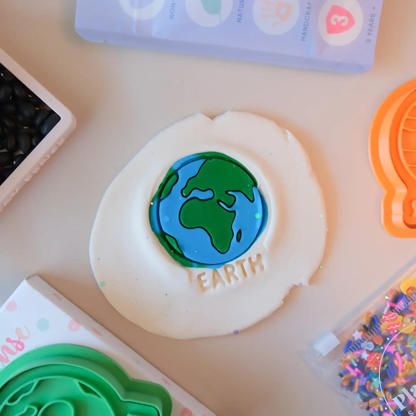 Earth Planet Stamp & Cutter - Playsense