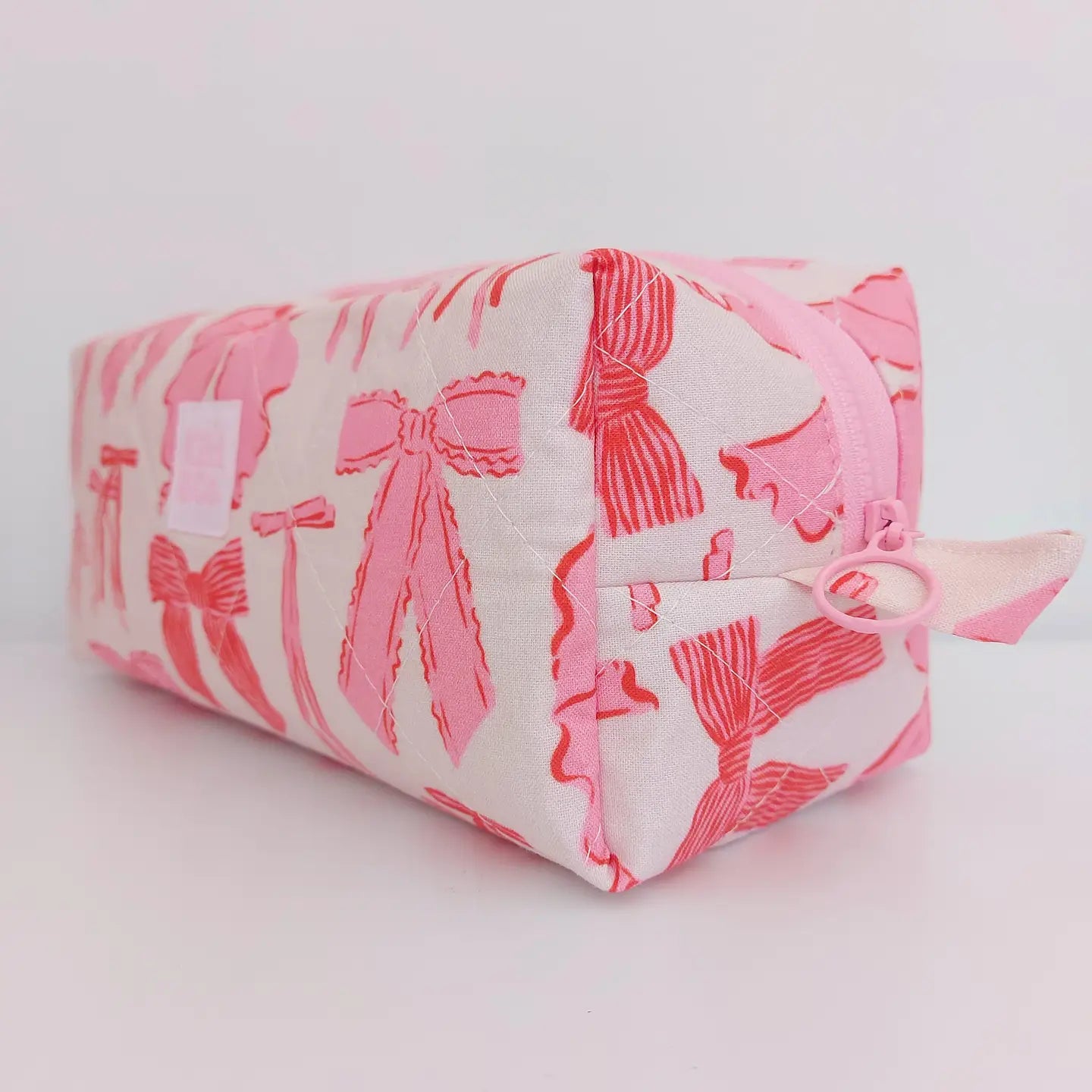 Quilted Makeup Bag | Red/Pink Bows