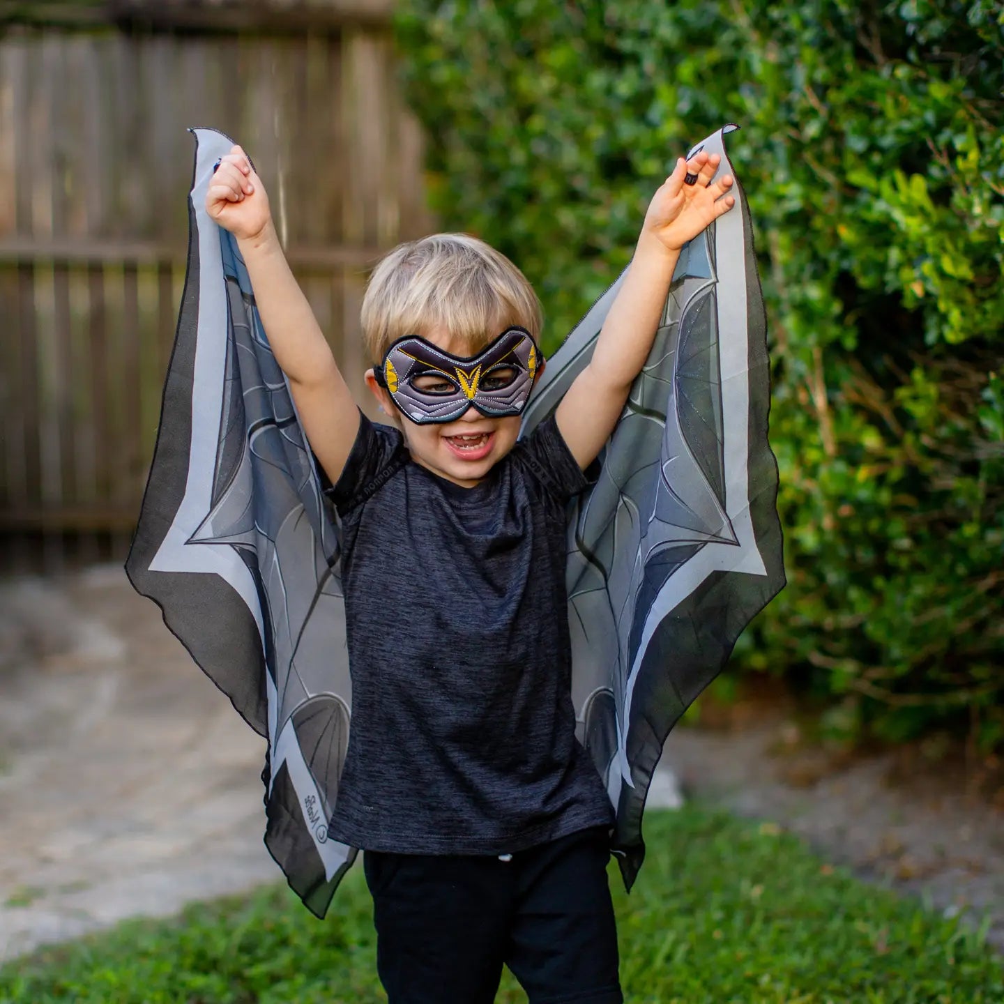 halloween style bat wings costume kids