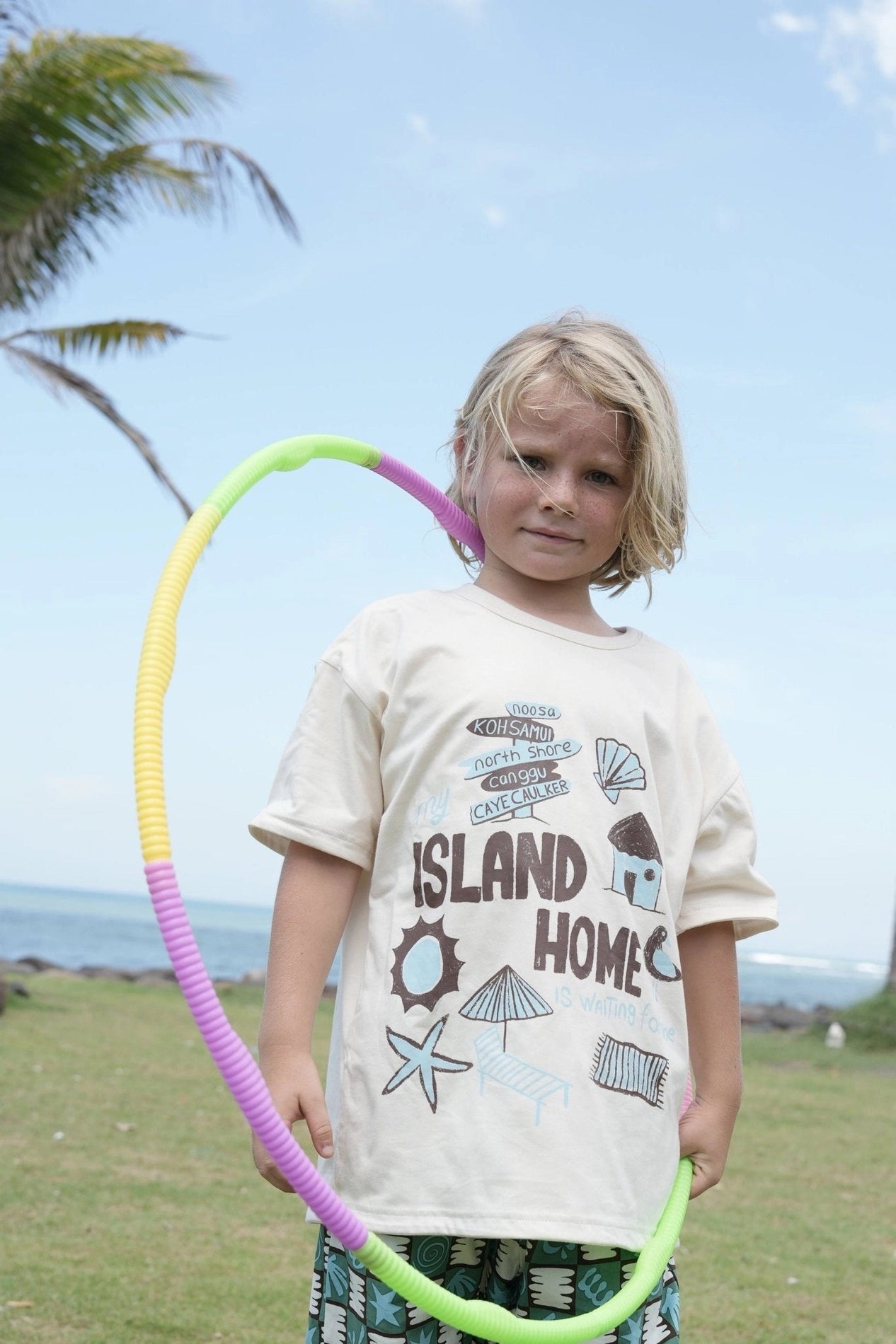 Lokal Folk Traveller Tee made from soft organic cotton