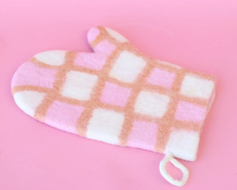 Childrens felt oven mitt in pink and peach gingham pattern made from wool felt for pretend play kitchen