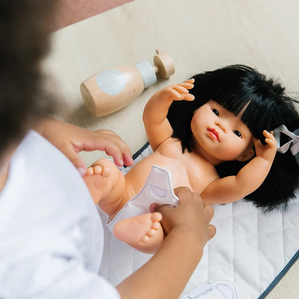 Iconic Doll Nurturing Kit